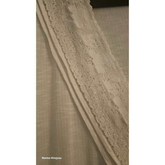 Vintage-Inspired Cream Lace-Trimmed Boho Blouse V-Neck Short Sleeves Flowy Desig - Picture 4 of 10